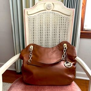 LIKE NEW. Michael Kors leather purse.